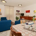 Paradise 3* SantʼAgata sui Due Golfi