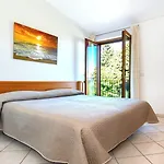 Bed & Breakfast Paradise