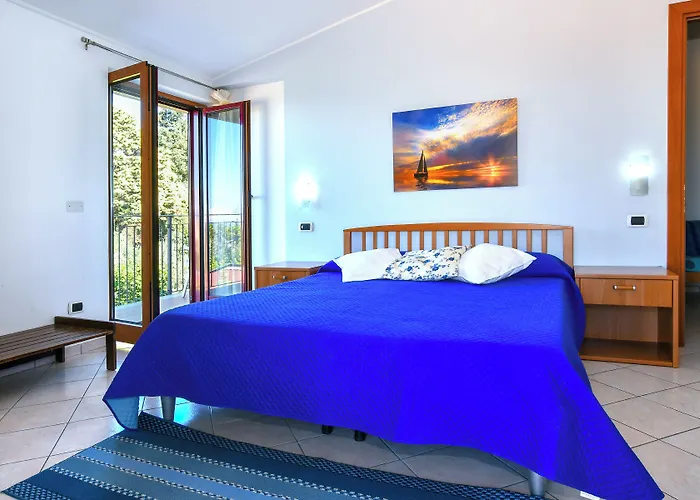 Paradise Bed & Breakfast SantʼAgata sui Due Golfi