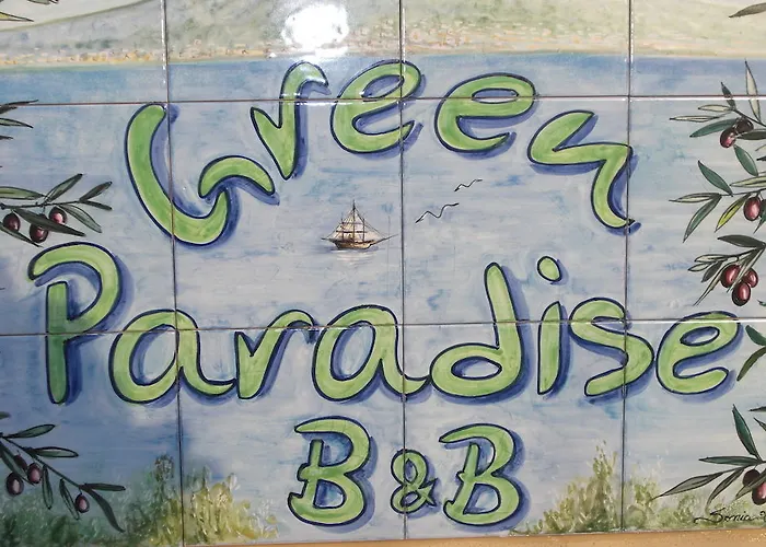 Paradise Bed & Breakfast 3*