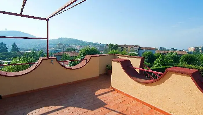 Paradise SantʼAgata sui Due Golfi