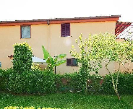 Paradise Alojamento de Acomodação e Pequeno-almoço SantʼAgata sui Due Golfi