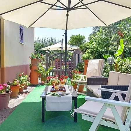 Paradise Panzió SantʼAgata sui Due Golfi